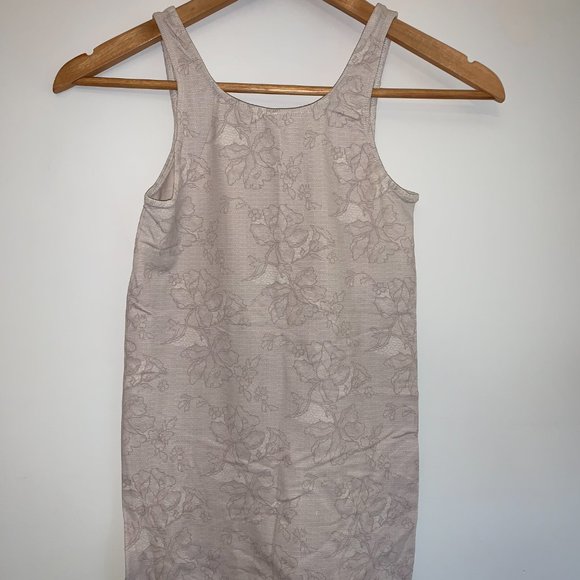 Aritzia tank top - Picture 2 of 3